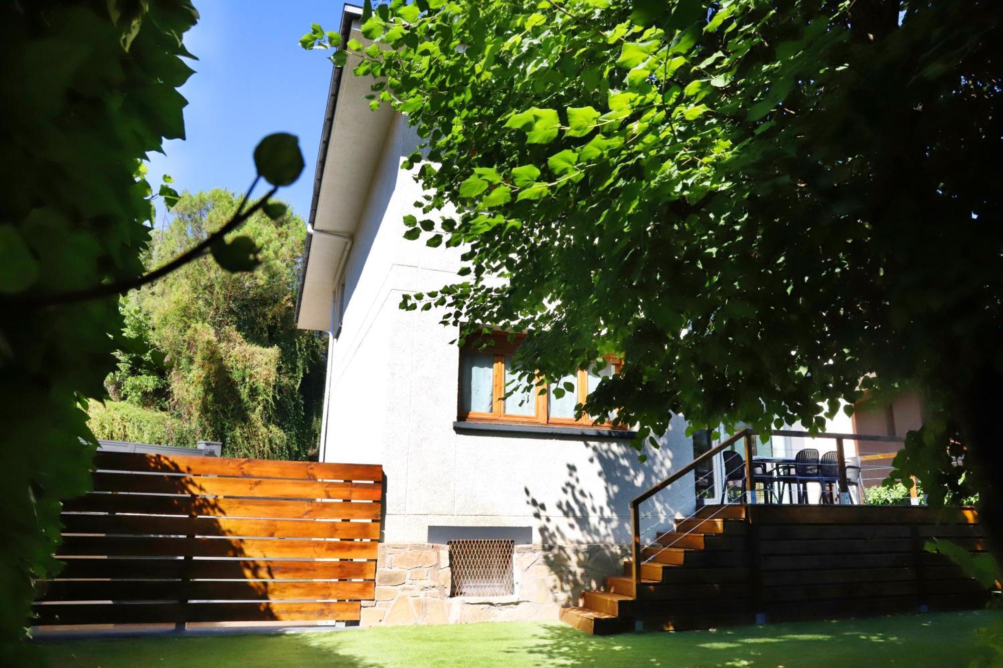 Villa San Lure Jaca Bagian luar foto
