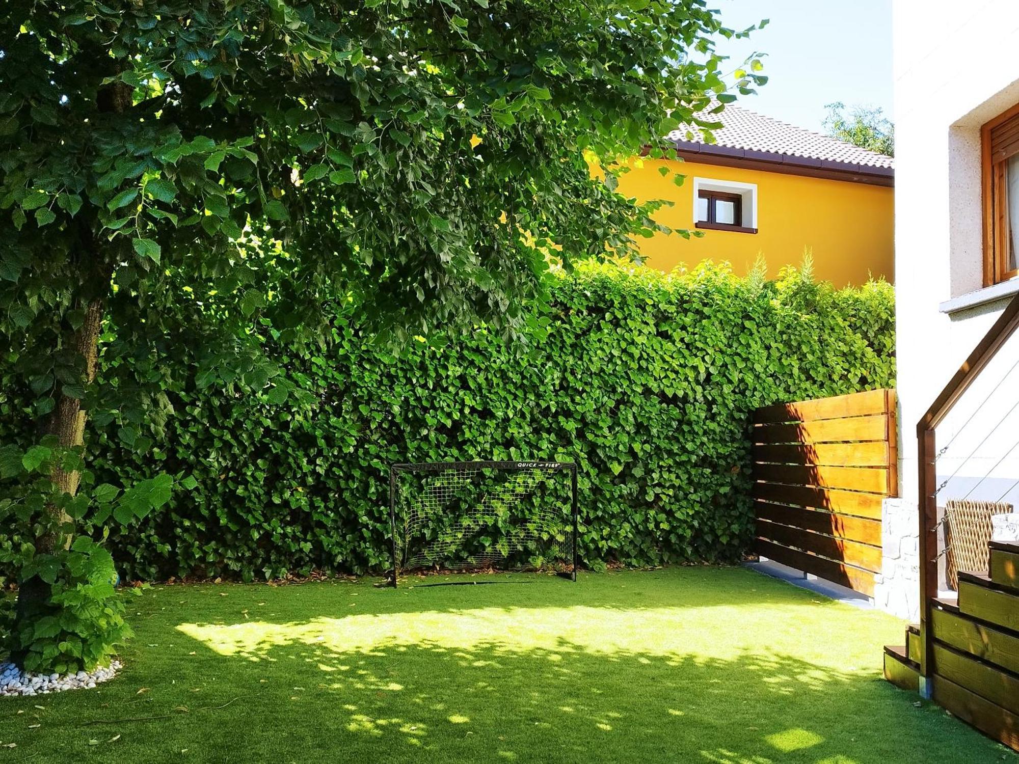 Villa San Lure Jaca Bagian luar foto